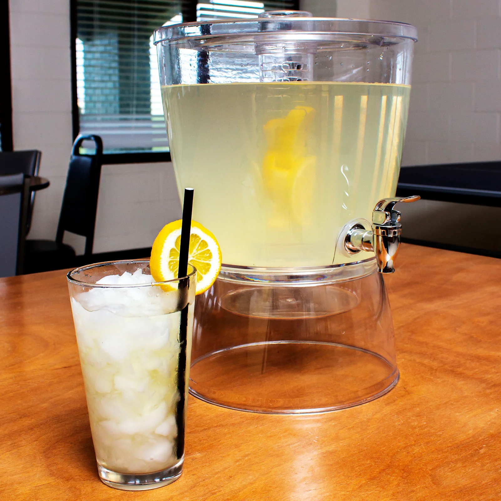 1.5 Gallon - Stackable Beverage Dispenser (SAN plastic) - Image 2