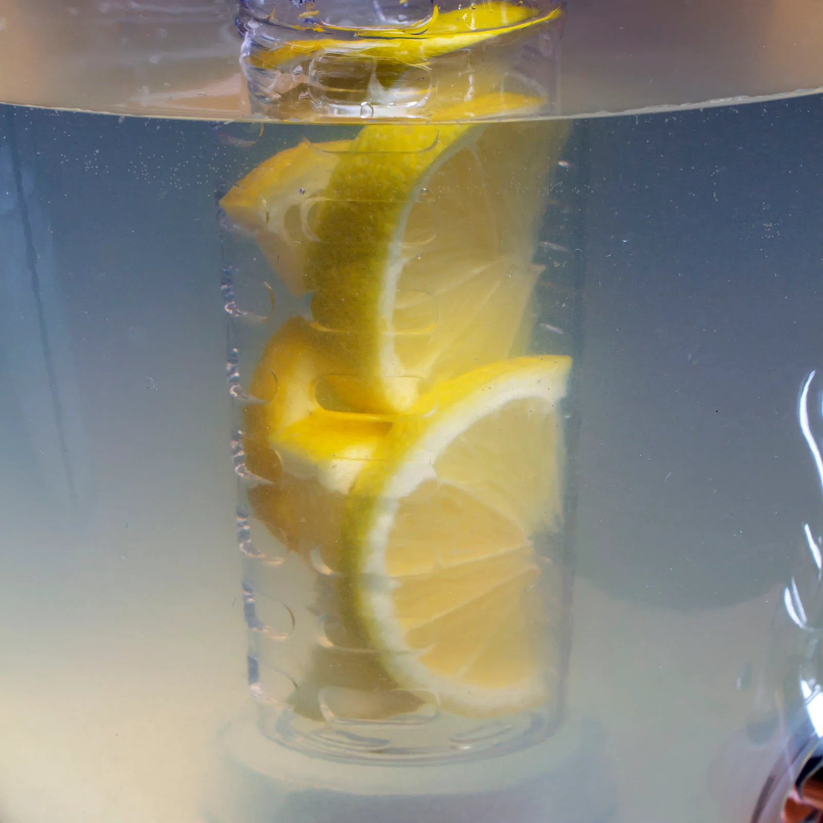 1.5 Gallon - Stackable Beverage Dispenser (SAN plastic) - Image 3