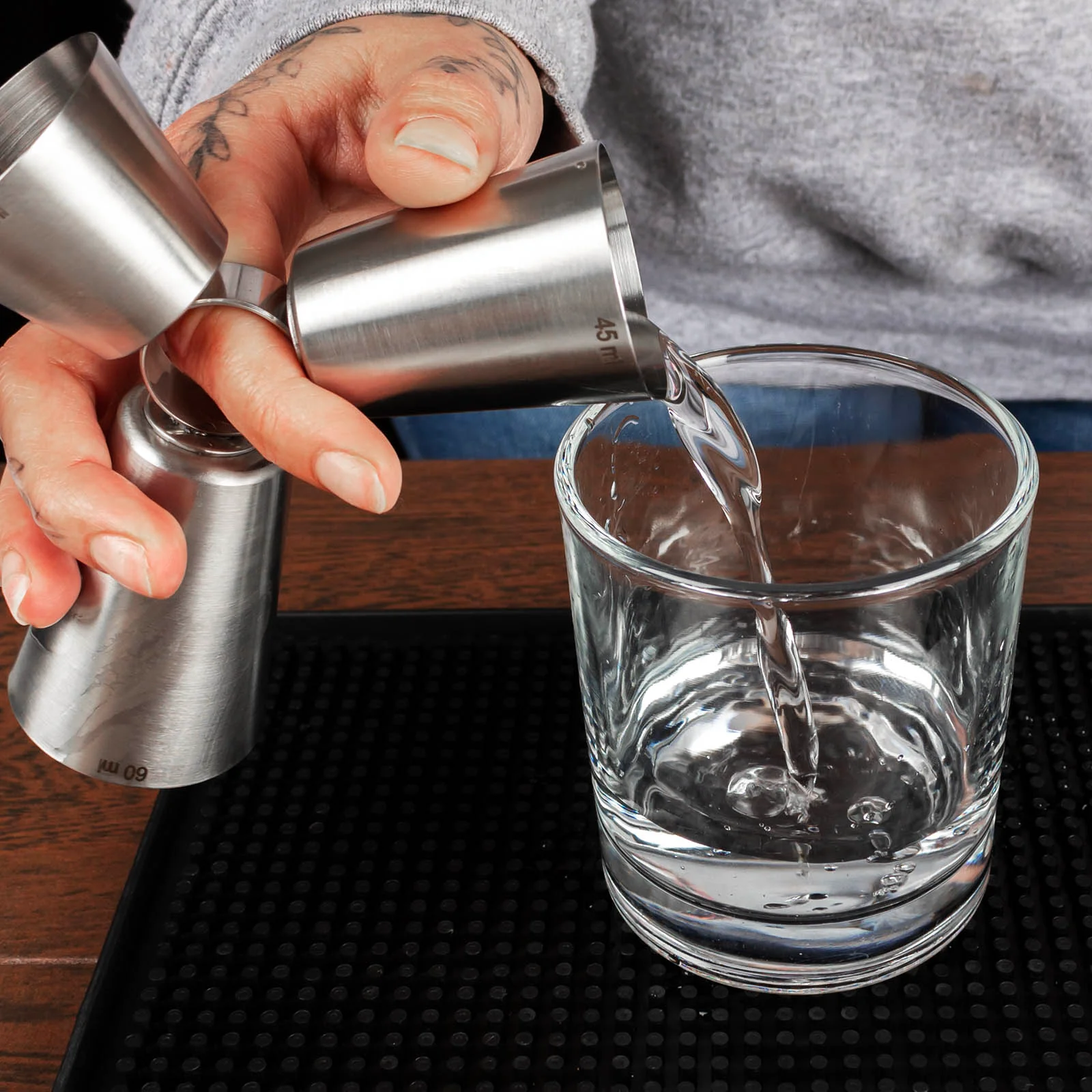 3 in 1 Knuckle Spin Jigger - Stainless Steel - Image 3