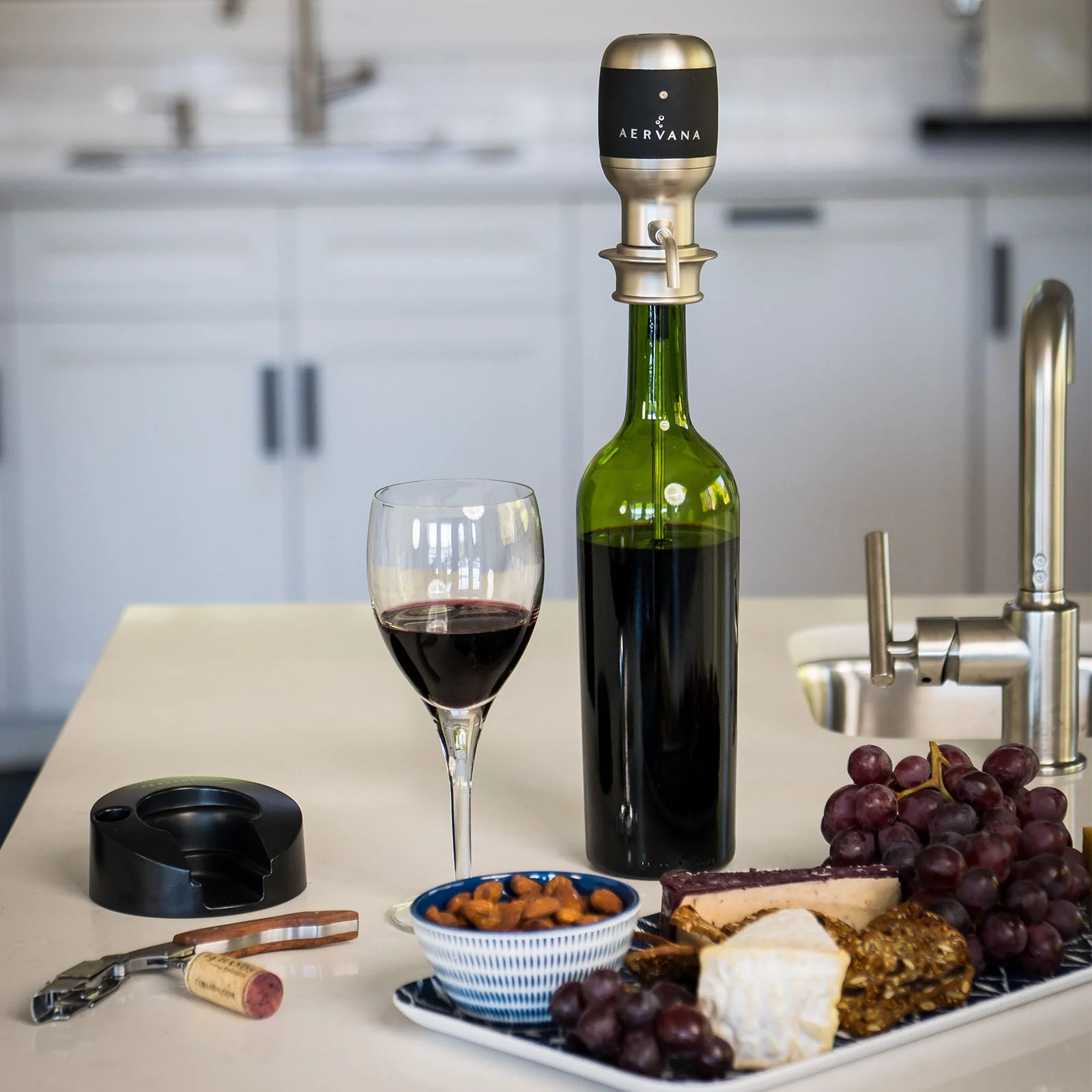 Aervana - The Original Electric Wine Aerator - Image 3