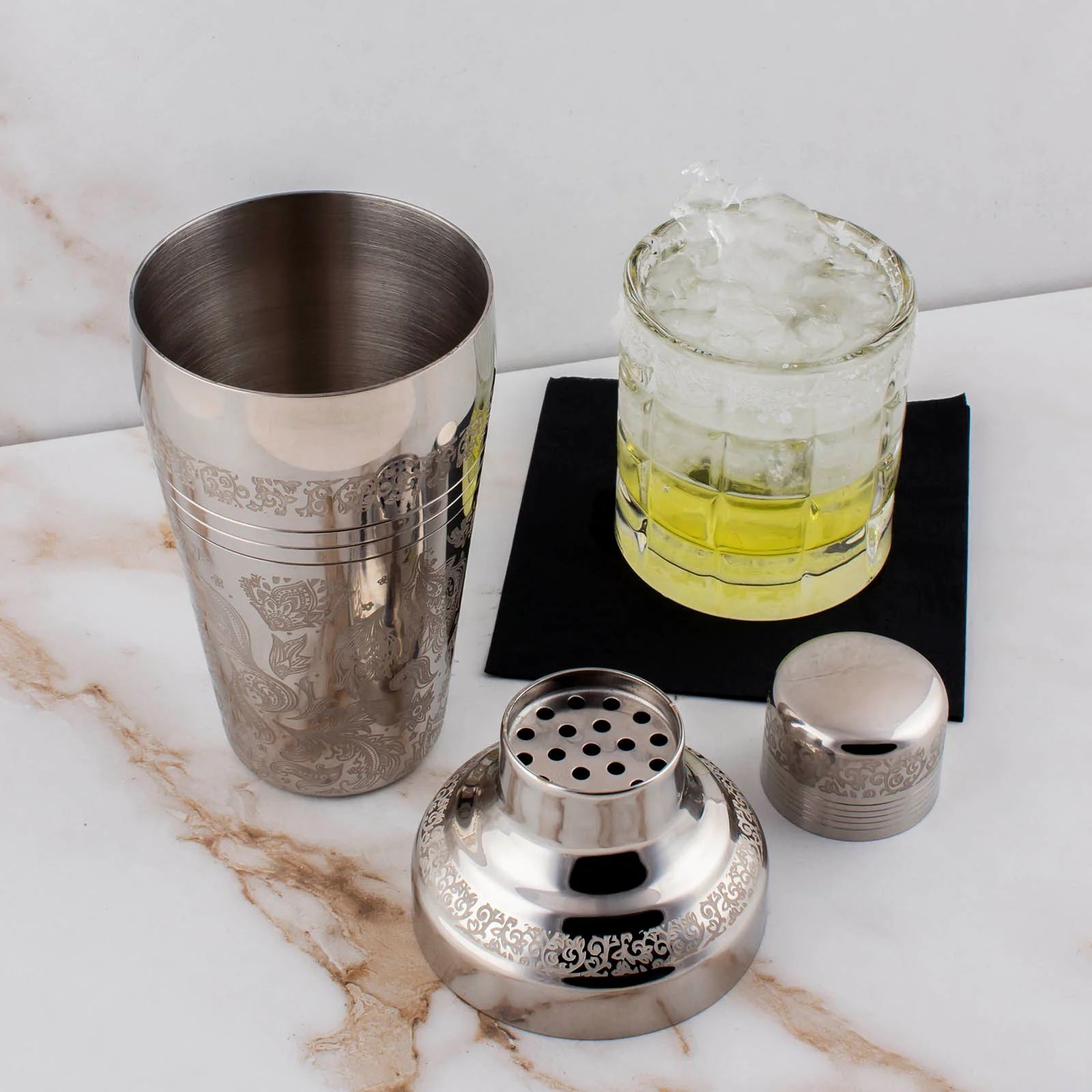 BarConic® 3 piece Shaker - Classic Etched - 16 ounce - Image 2
