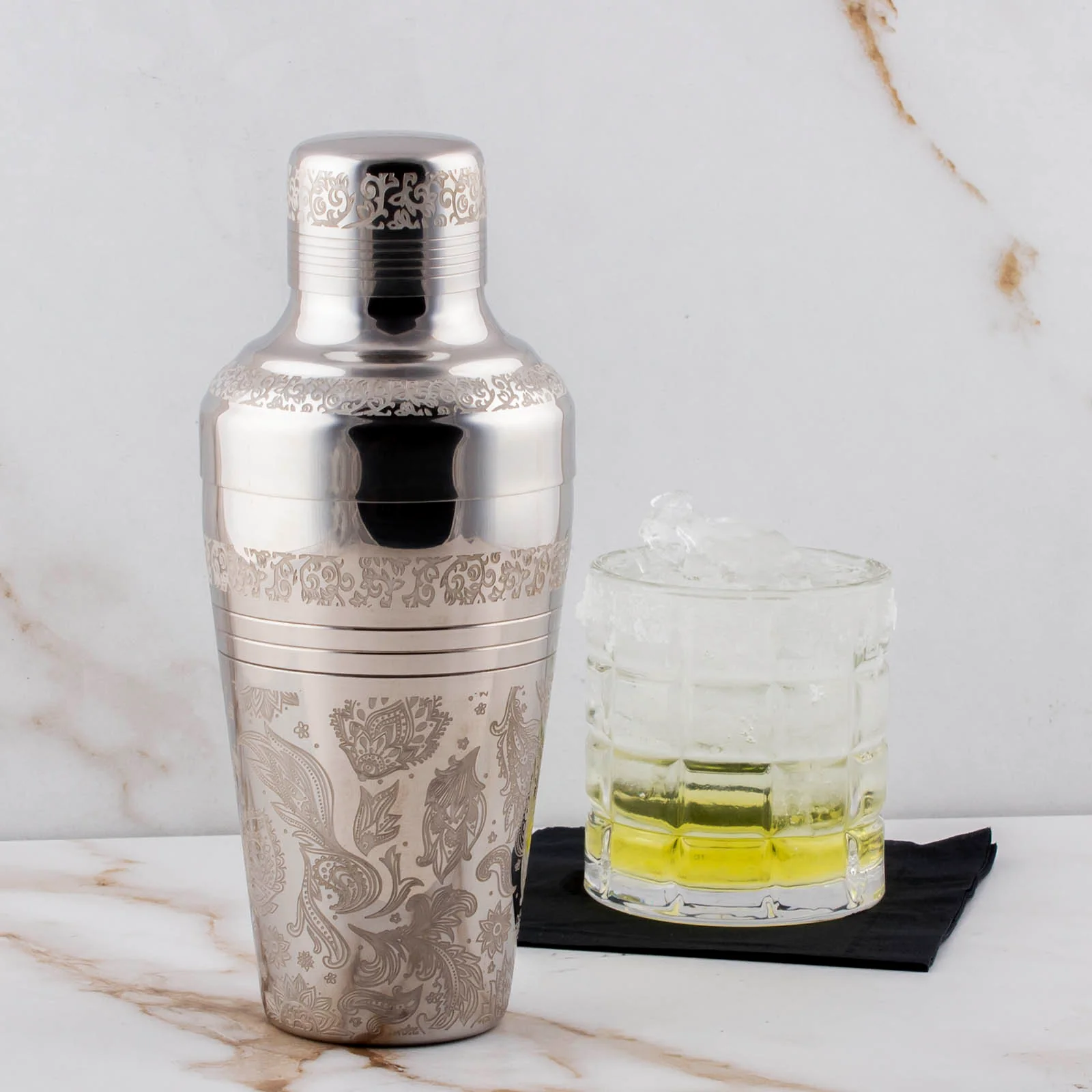 BarConic® 3 piece Shaker - Classic Etched - 16 ounce - Image 4