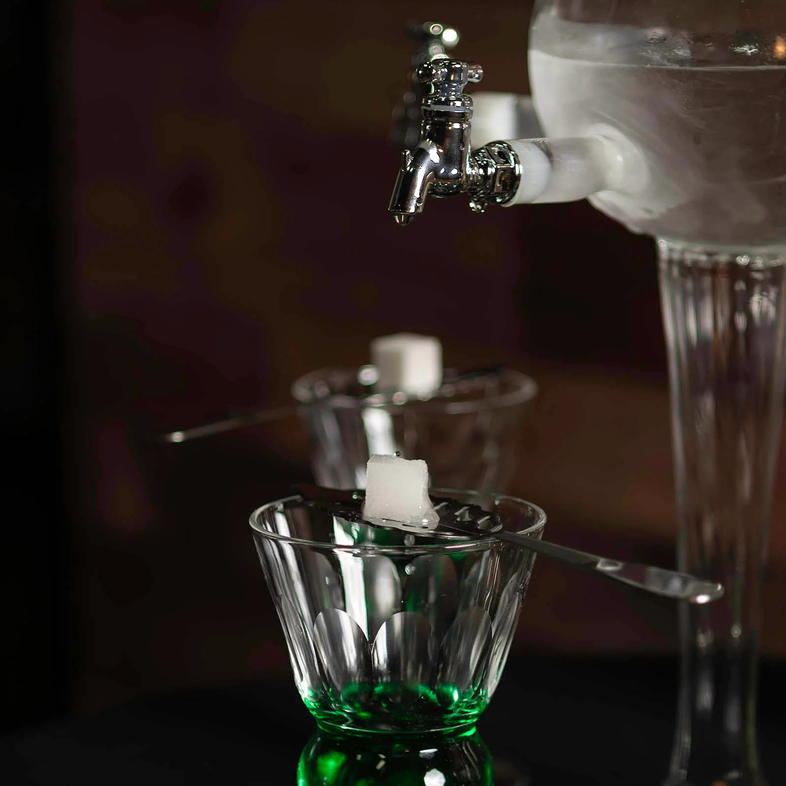 BarConic® Absinthe Fountain - Globe - 4 spout - 34 ounce - Image 4