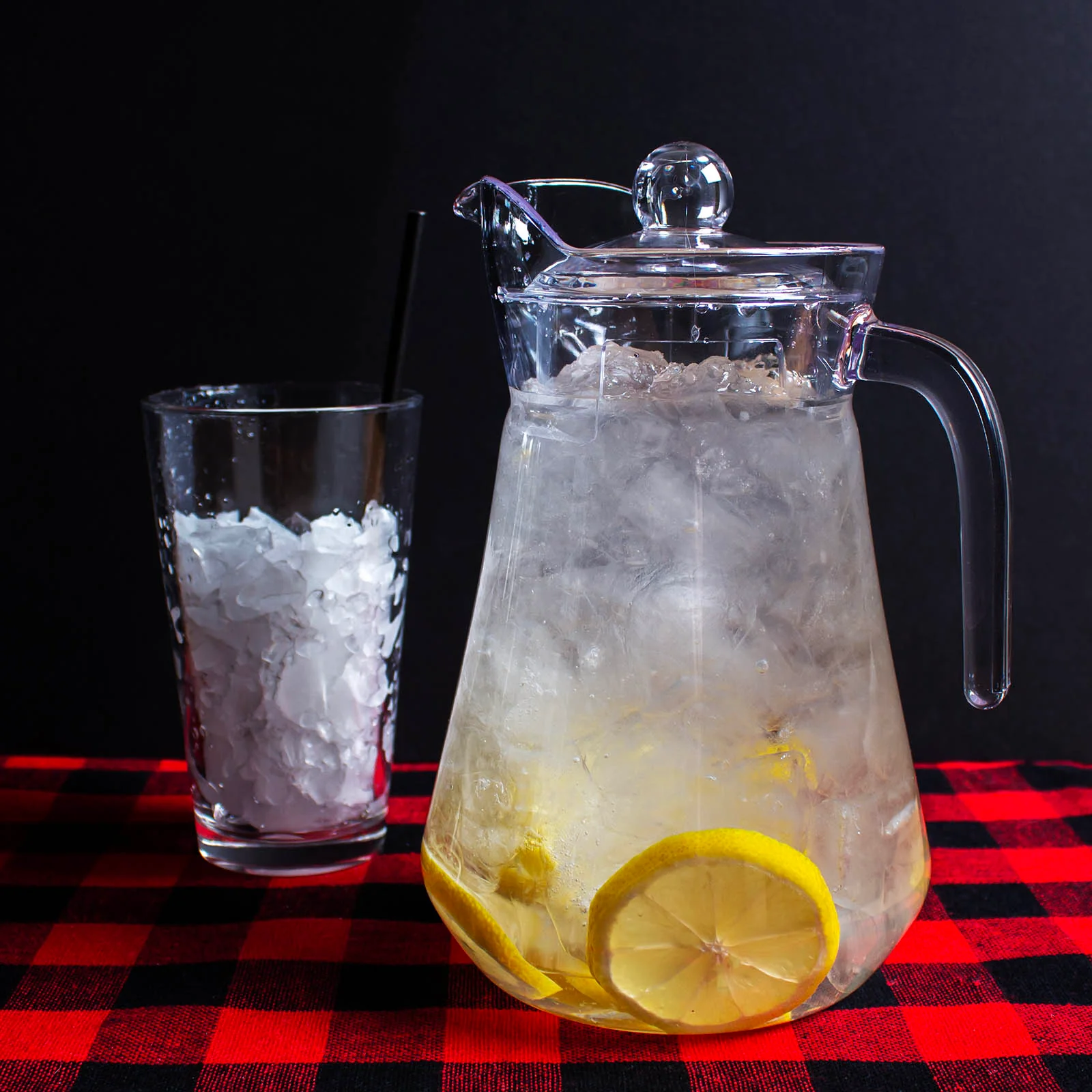 BarConic® Water Pitcher - 50 ounce - Clear - Image 2