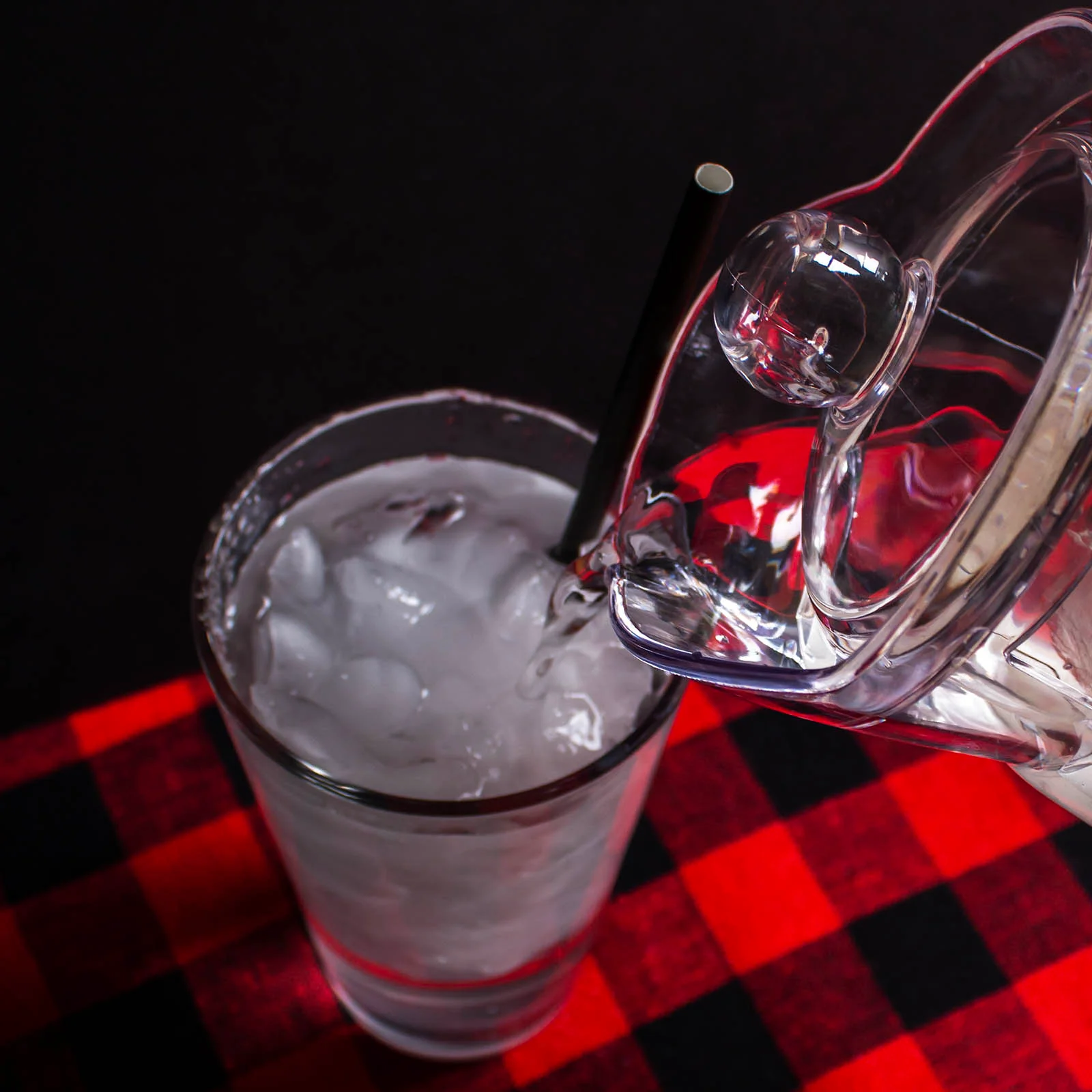 BarConic® Water Pitcher - 50 ounce - Clear - Image 3