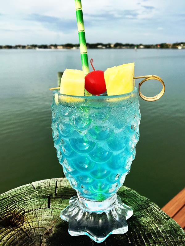 BarConic 8 oz. - Upside Down Pineapple Glass - Image 5