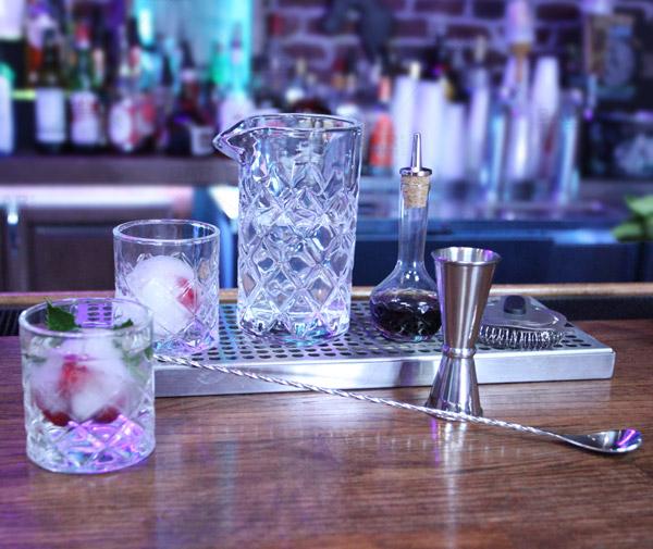 BarConic® Diamond Bar Kit w/22oz Mixing Glass Set - Image 4