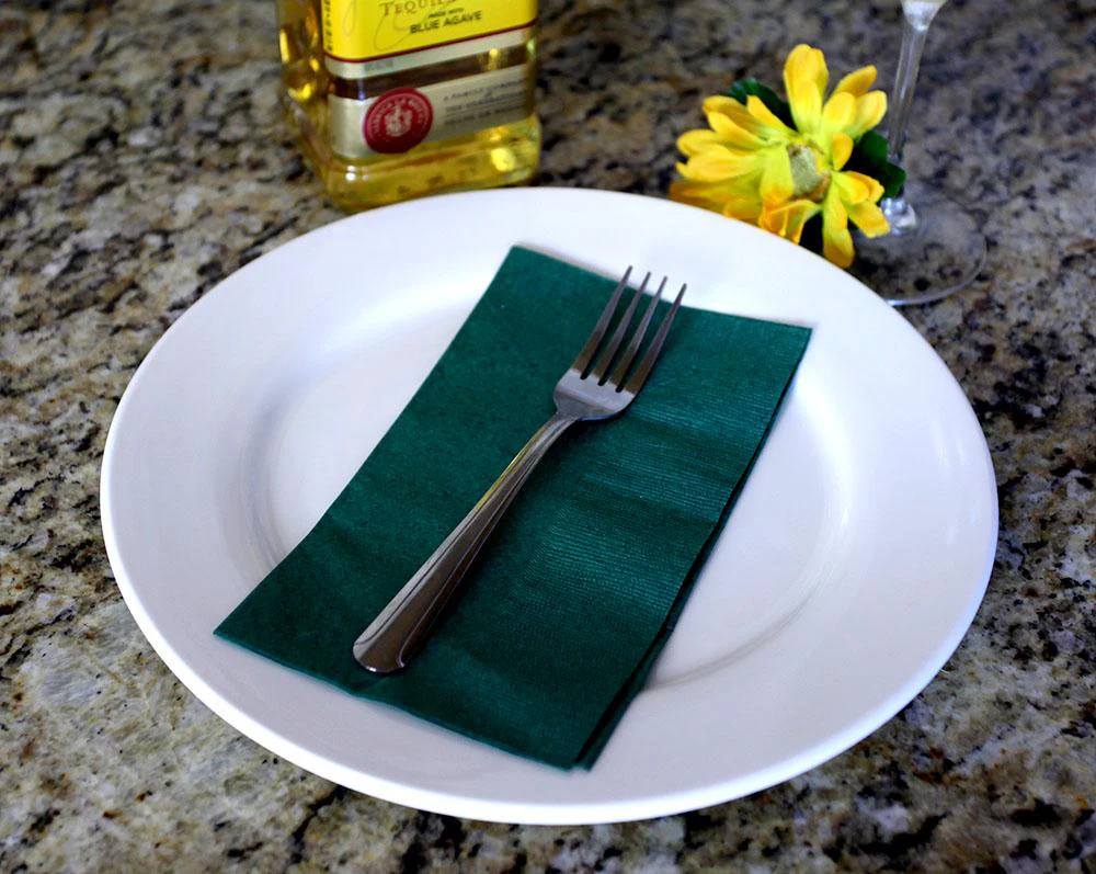 BarConic® 2-PLY Colored Paper Dinner Napkins – 15” x 17” Green – 100 Pack - Image 2