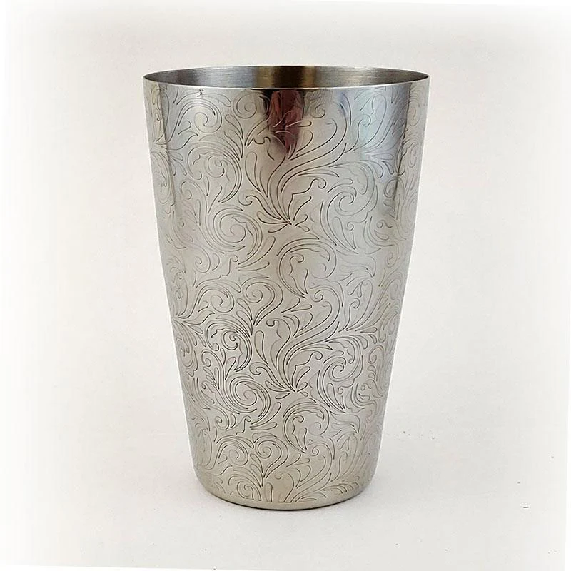 BarConic® Etched Shaker Set - Stainless Steel - 28oz and 18oz Shaker Tins - Image 4