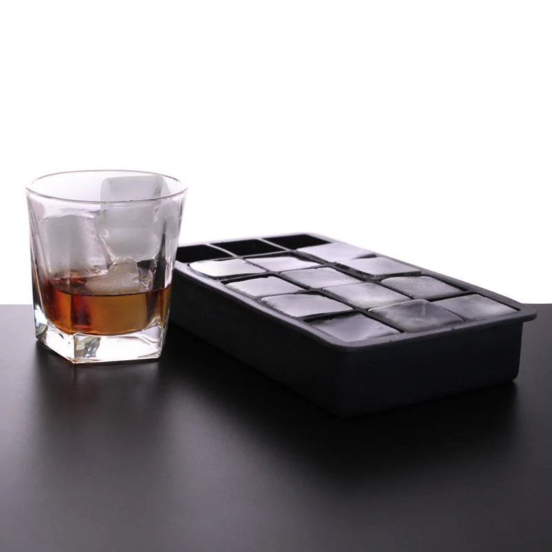 BarConic™ Perfect Silicone Ice Cube Tray - Black - Image 4