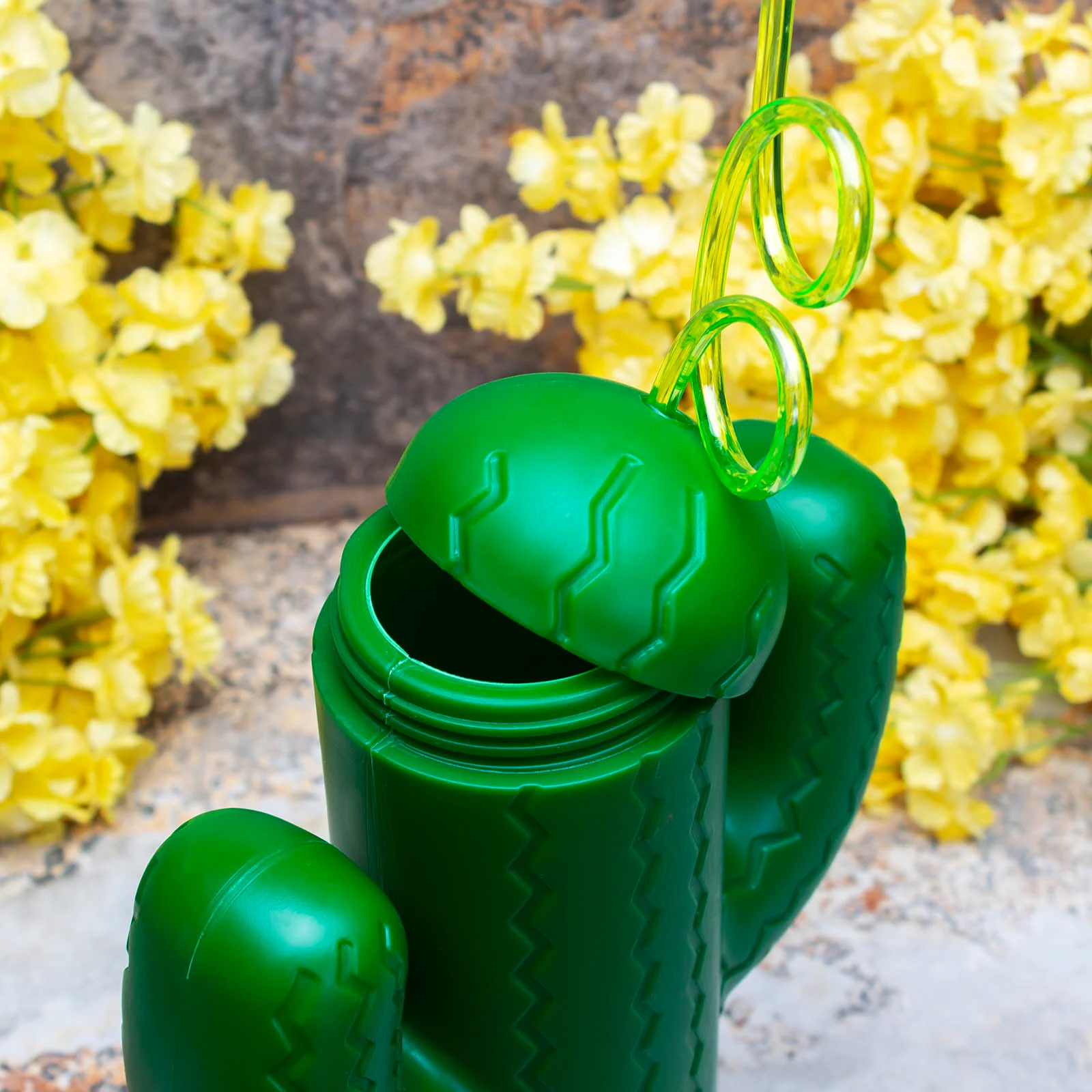 Green Plastic Cactus Drinking Cup w/ Twisty Straw and Lid - 20 Ounce - Image 4