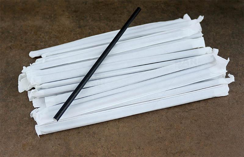 BarConic® Biodegradable Solid Black Wrapped Paper Straws - 7 3/4" - 100 Pack - Image 4