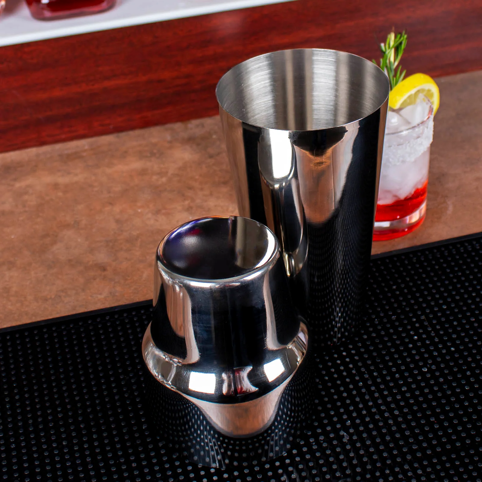Cocktail Shaker w/ Wide Cap - 2 piece - 30 ounce - Image 2