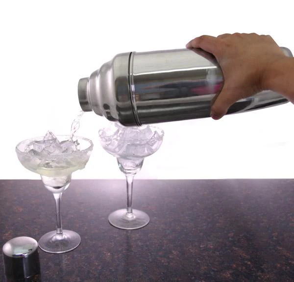 Colossal 3-Piece Cocktail Shaker - 58oz - Image 9