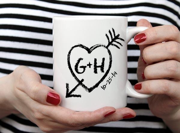 CUSTOMIZABLE 15 ounce Coffee Mug - INITIALS - Heart & Arrow - Image 3