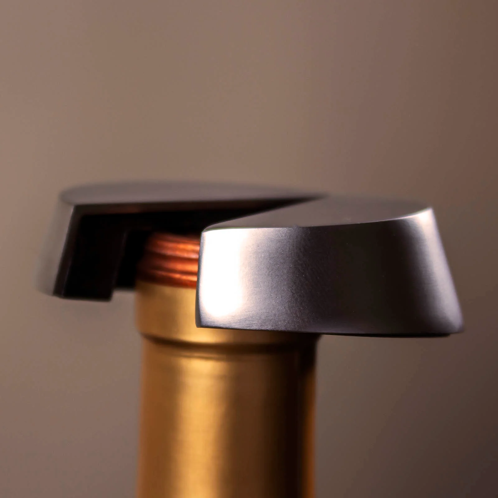 Foil Cutter - Stainless Steel - Round - Image 4