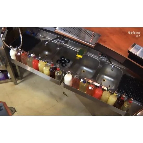 Glass Liquor Bottle - 1 Liter - Image 3