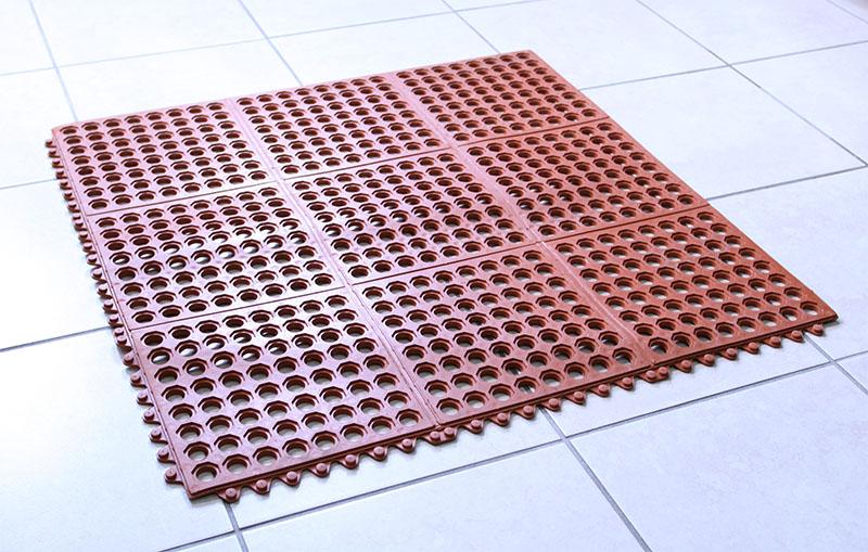 Grease Resistant Interlocking Rubber Floor Mat – Red 3’ X 3’ - Image 2