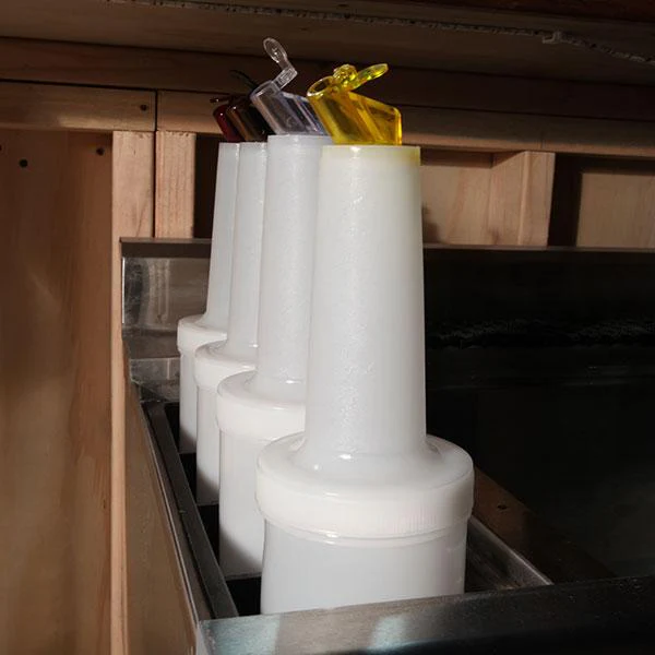Juice Master Quart Complete with Flip-Top Spout - Image 4