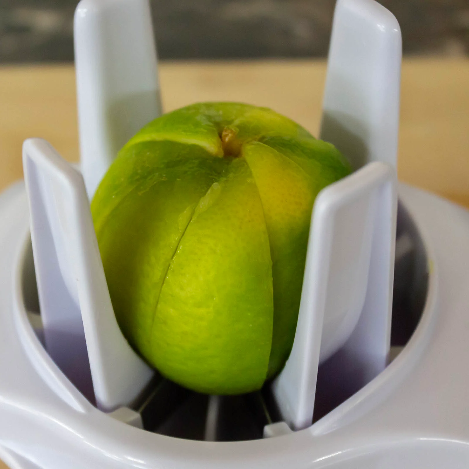 Lemon and Lime Citrus Wedger - 8 Section - Image 5