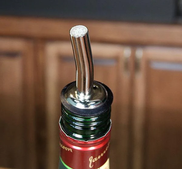 Screened 220 Metal Liquor Pourer - Image 2