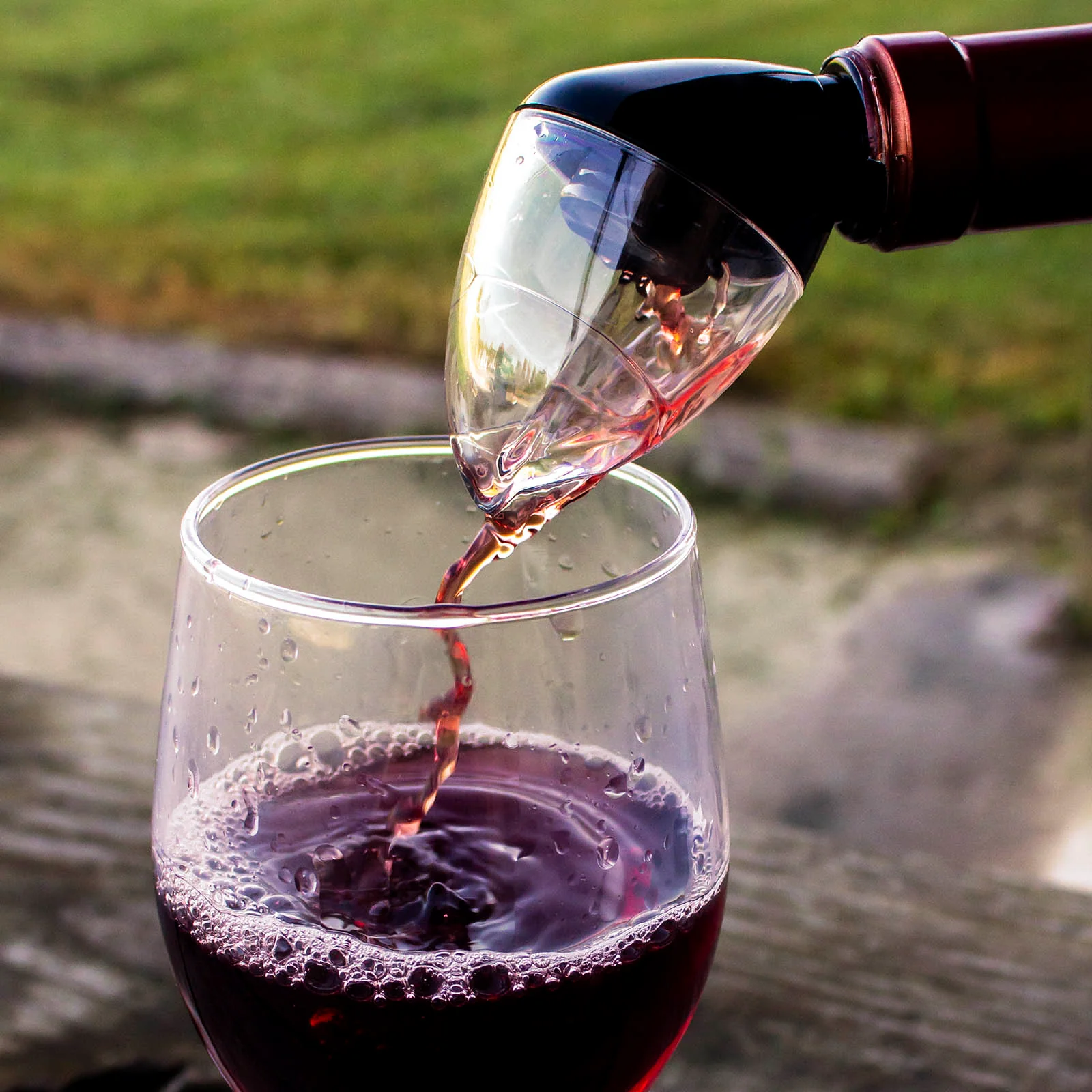 Mini Wine Pourer/Aerator - Image 2
