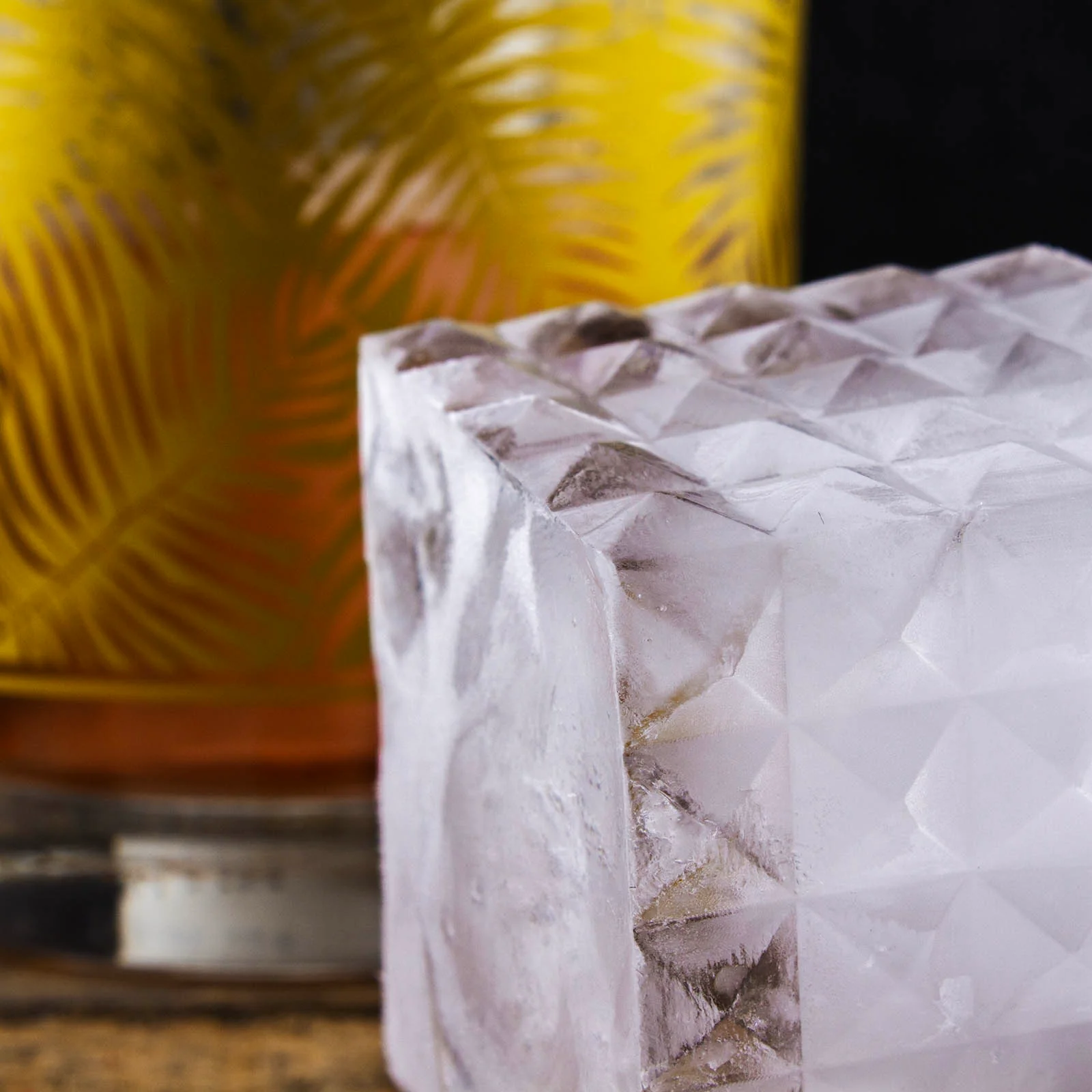 Multi Faceted Ice Cube Tray - BarConic® - Image 3