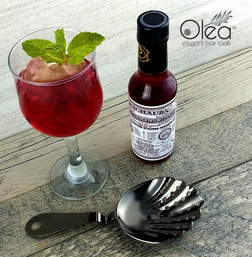 Olea™ Shell Julep Cocktail Strainer (Gunmetal Plated) - Image 3