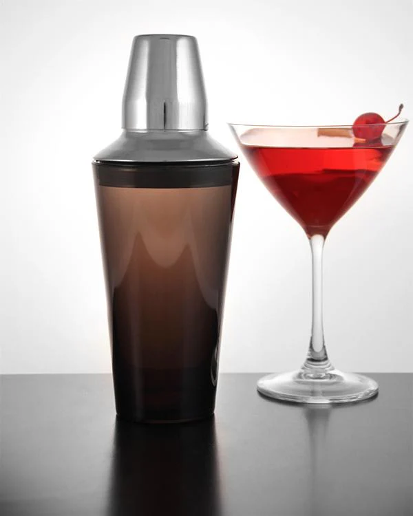 3 Piece Plastic Shaker with Stainless Steel Mid Section - Image 5
