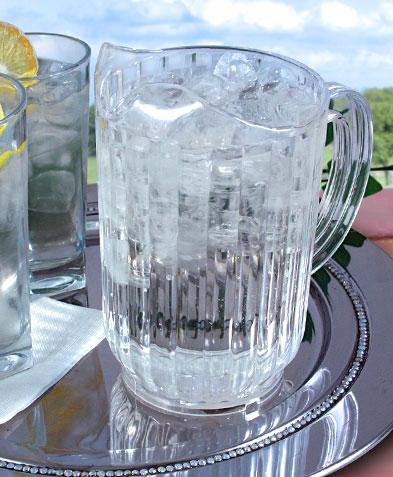 SAN Plastic Clear Water Pitcher - 32 oz. - Image 2