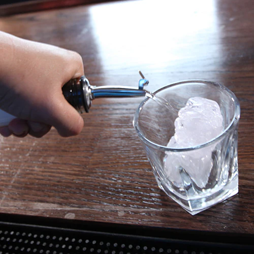 Tapered Liquor Pourer with Flap - Image 2