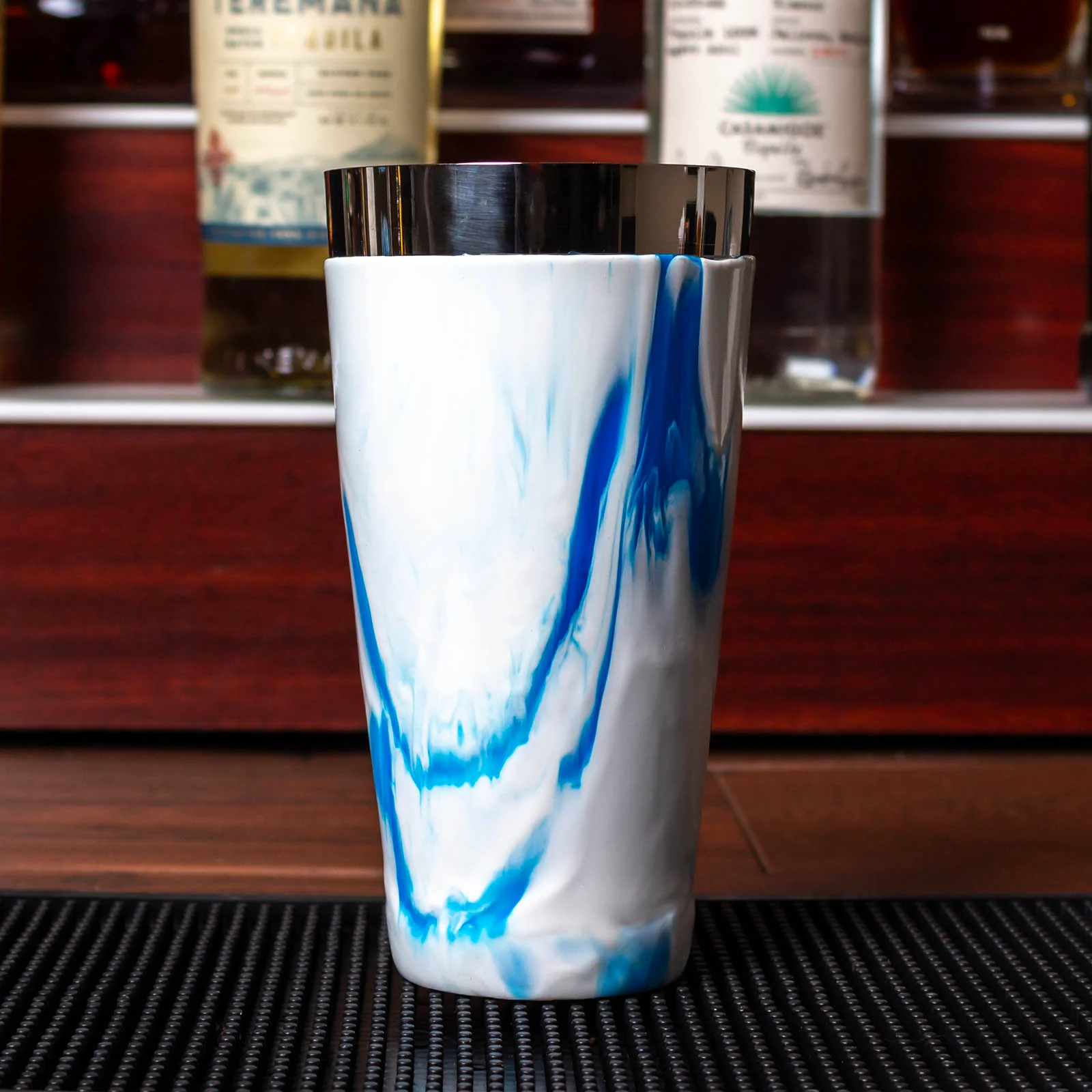 Weighted Vinylworks Shaker - 28 ounce - Blue/White Swirl - Image 2